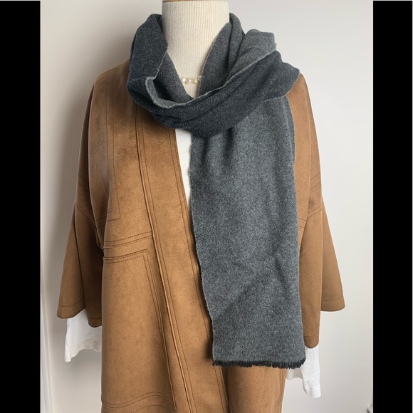 Banana Republic Accessories | Banana Republic Cashmere Scarf | Color: Gray | Size: Os | Fittingroomfind's Closet